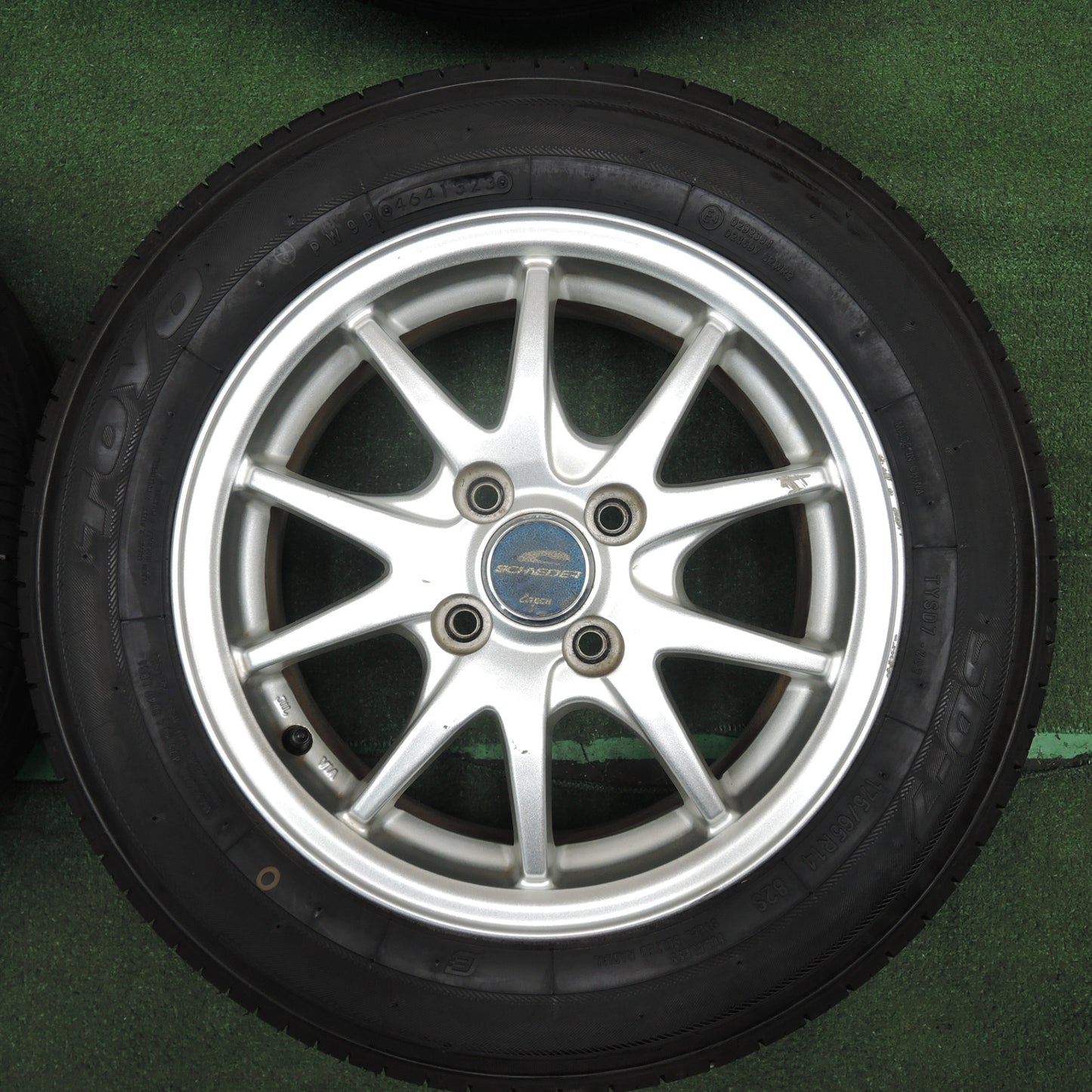 *送料無料* タイヤほぼ未使用！23年★175/65R14 トーヨー SD-7 SCHNEIDER シュナイダー 14インチ PCD100/4H★4021602TNス