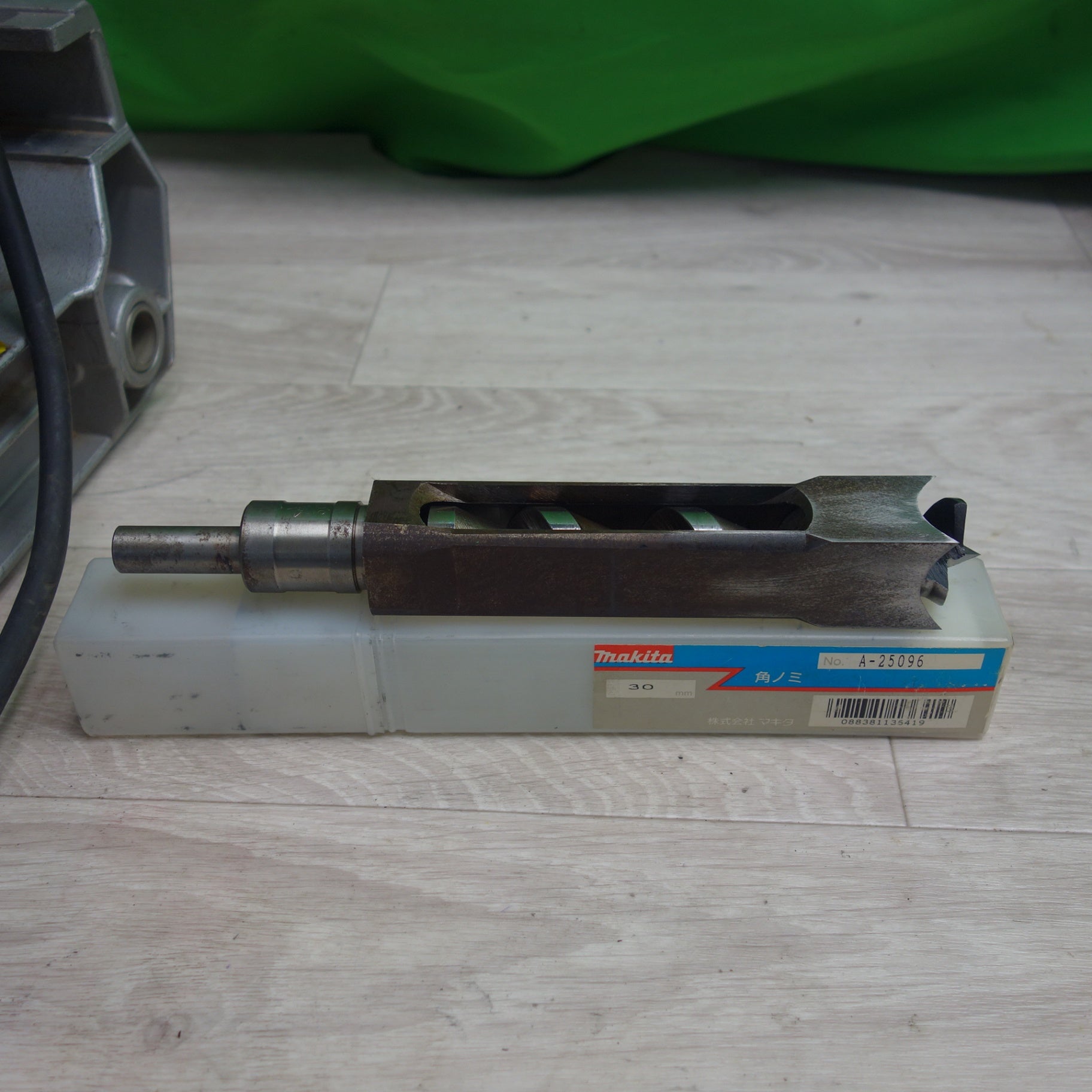 【makita】 マキタ 電気角ノミ ５寸 155mm 7305H ジャンク 建築 100V 木工 電動工具 のみ N0250J 2026年最新】Yahoo!オークション -マキタ7305の中古品・新品・未使用品一覧