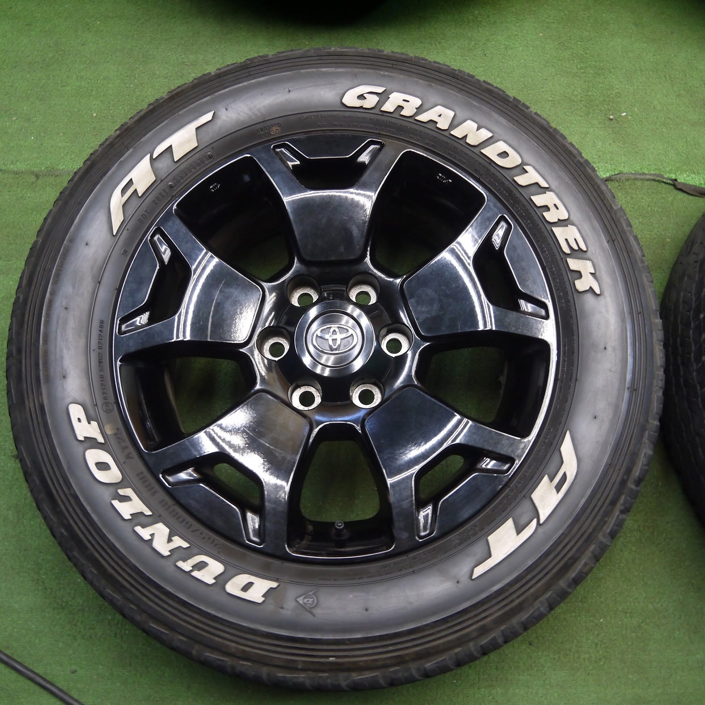 [送料無料]綺麗！4本価格★トヨタ ハイラックス サーフ 純正 265/60R18 ホワイトレター ダンロップ グラントレック AT25 PT PCD139.7/6H★3051001アノ