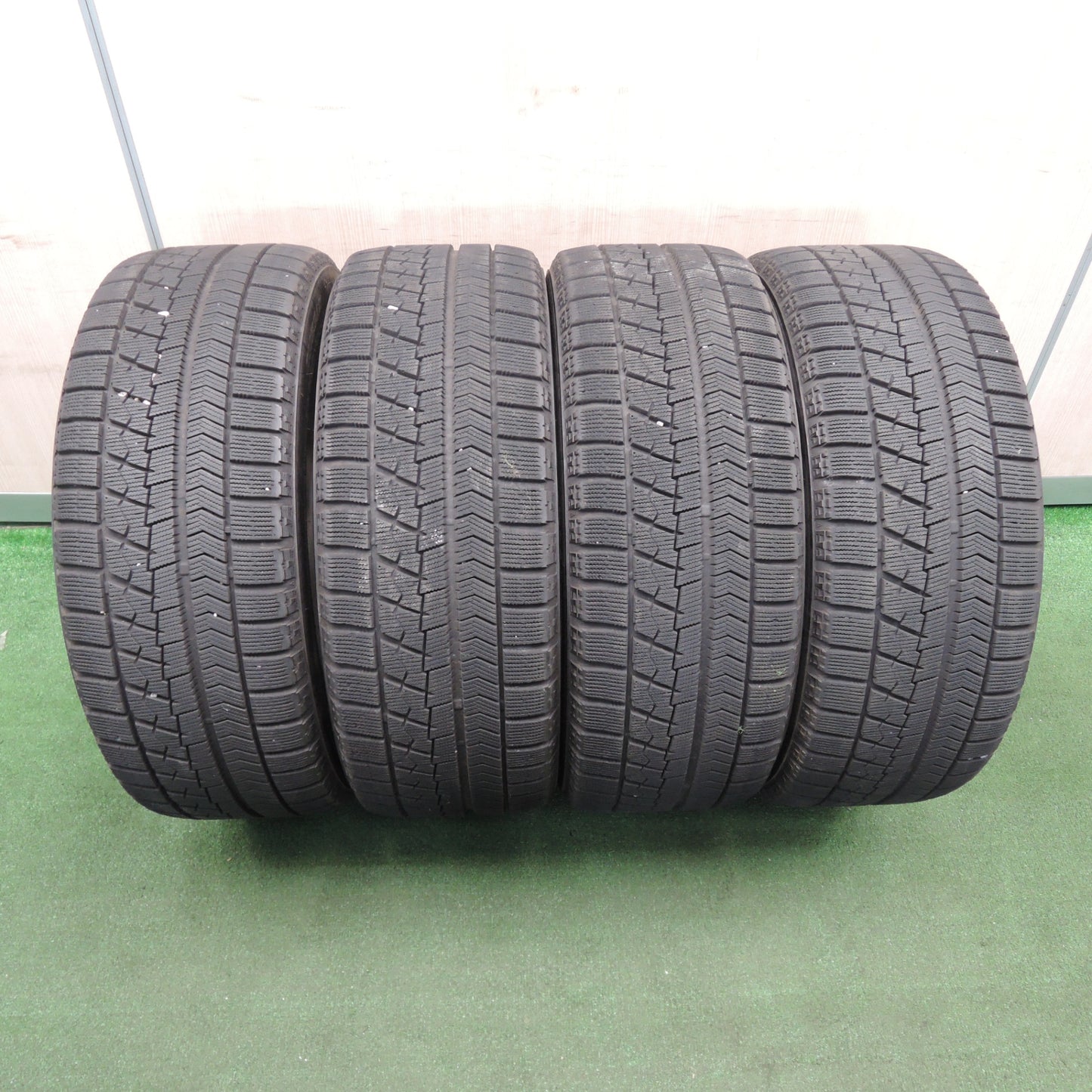 *送料無料* バリ溝！キレイ！8.5分★スタッドレス 215/50R17 ブリヂストン ブリザック VRX ECO FORME エコフォルム 17インチ PCD114.3/5H★4030606TNス