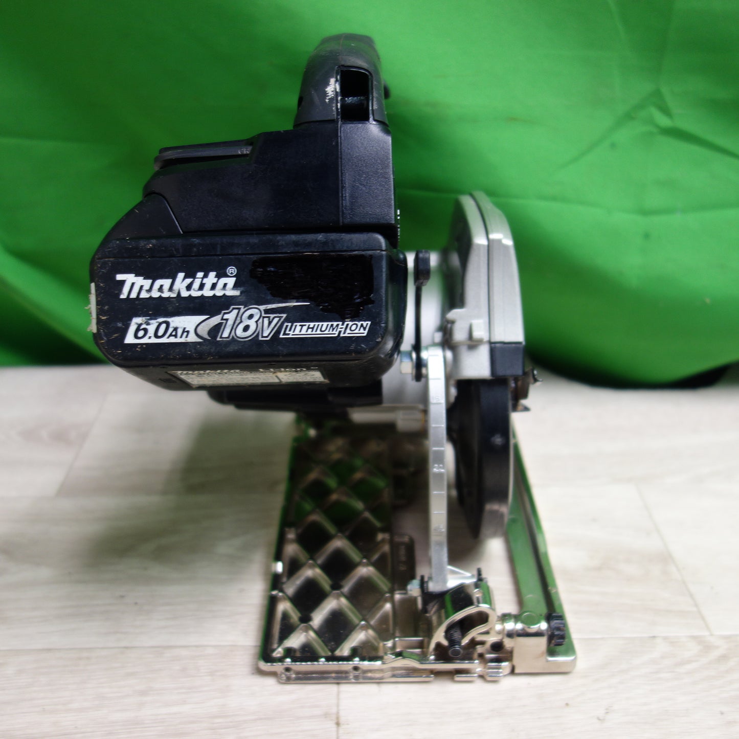 [送料無料] キレイ☆マキタ 125mm 充電式 マルノコ HS474D 電動 工具 切断機 木工用 丸鋸 丸のこ 丸ノコ☆
