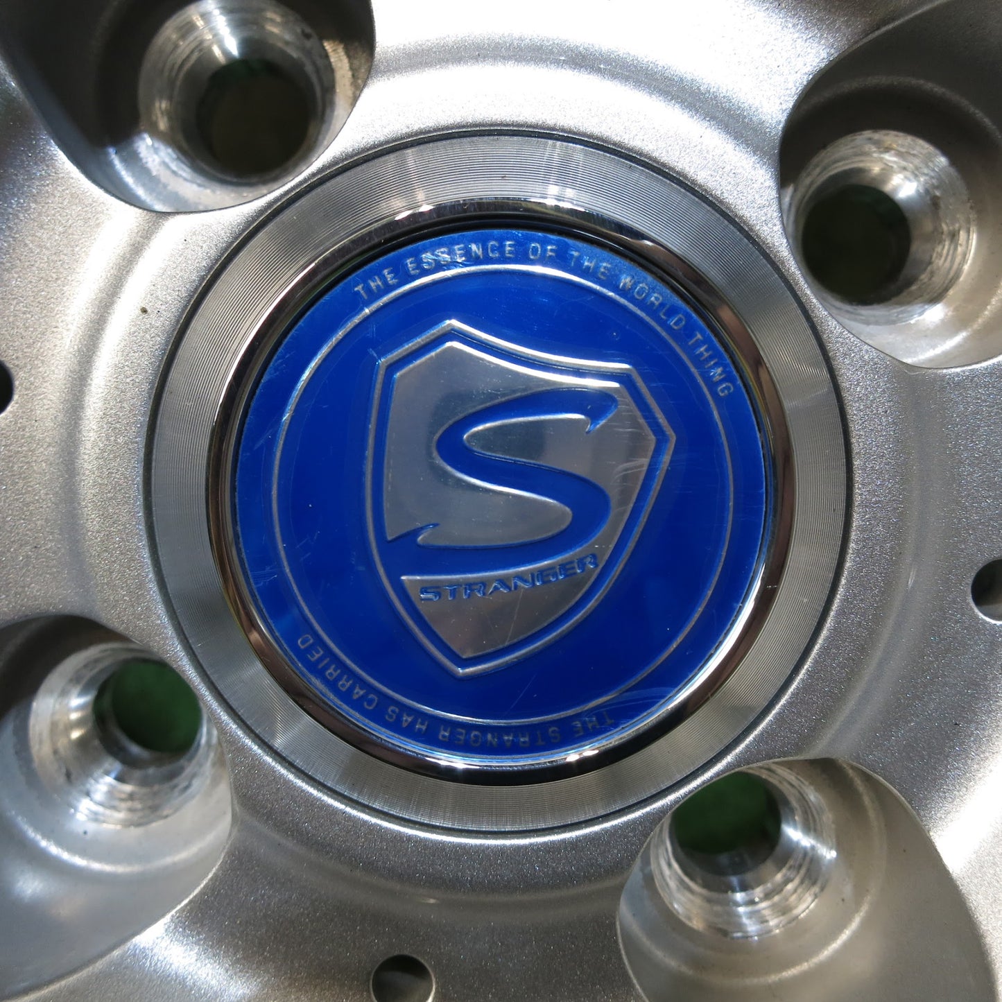 [送料無料]バリ溝！20年！キレイ！9.5分★スタッドレス 185/60R15 インターステート DURATION30 STRANGER ストレンジャー 15インチ PCD100/4H★3042805Hス