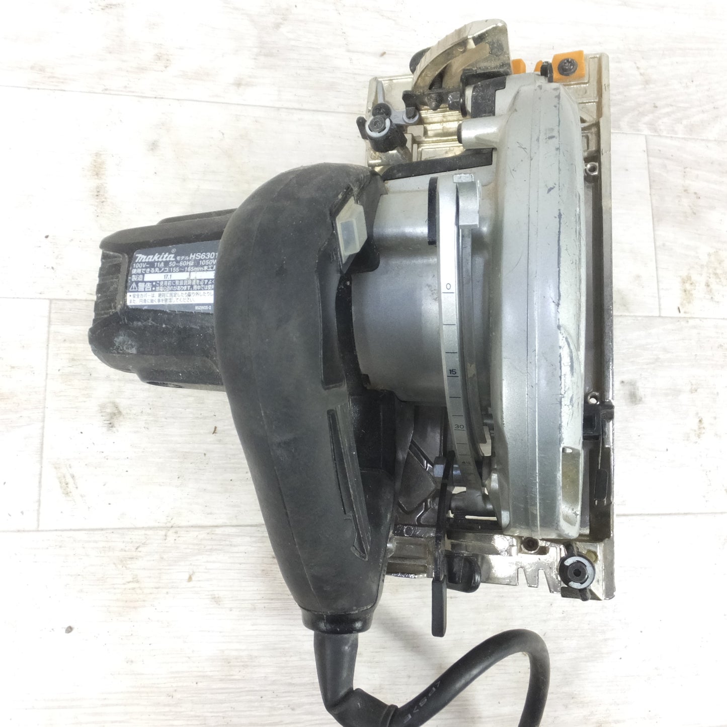 [送料無料] ◆makita マキタ 165mm マルノコ HS6301 木工用 丸のこ 切断機 電動工具 100V◆