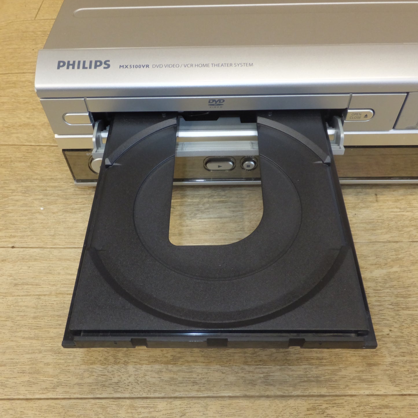 [送料無料]現状品★フィリップス Philips DVD VCR レシーバー MX5100VR/37　AC120V 60Hz　スピーカー 5点　ウーハー　ビデオ UNDER SIEGE2　セット★