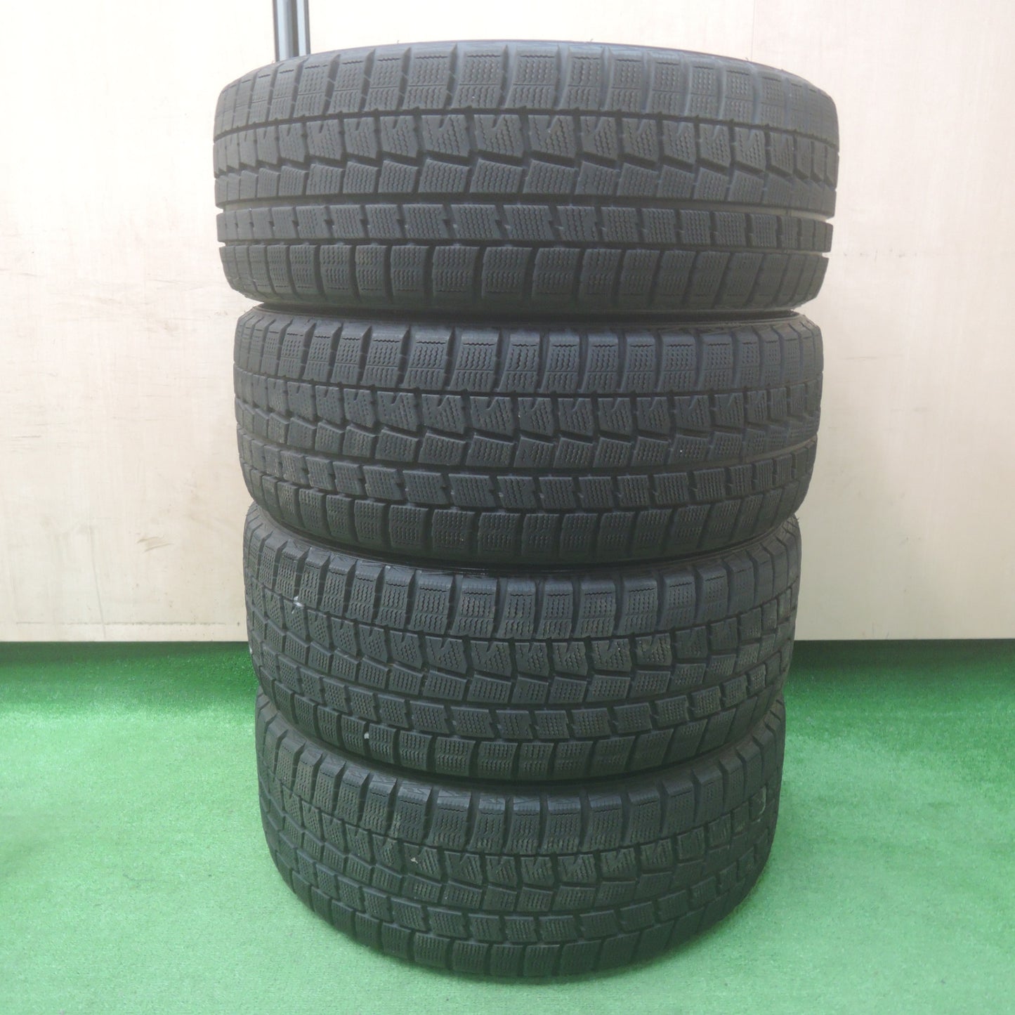 *送料無料* バリ溝！キレイ！9.5分★トヨタ 86 スバル BRZ 純正 215/45R17 スタッドレス ダンロップ ウインターマックス WM01 PCD100/5H★4022101SYス