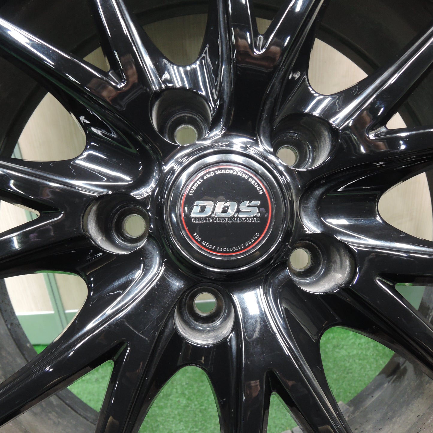 *送料無料*バリ溝！キレイ！9.5分★スタッドレス 225/65R17 グッドイヤー アイスナビ SUV D.O.S. DOS 17インチ PCD114.3/5H★4011405TNス