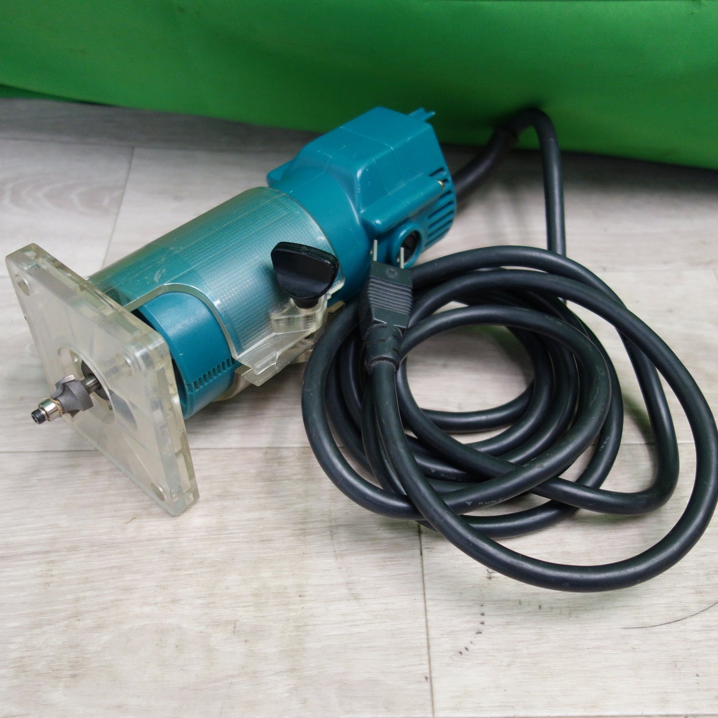 [送料無料] ☆マキタ トリマー 3703 電動 工具 100V makita☆
