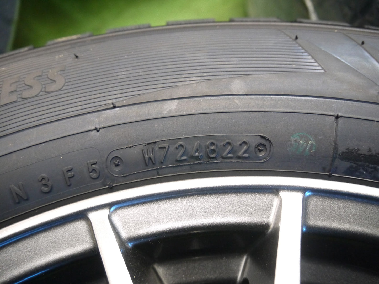 [送料無料]未使用！22年★スタッドレス 225/65R17 トーヨー ウインタートランパス TX Exceeder HOT STUFF エクシーダー 17インチ PCD114.3/5H★3011807クス