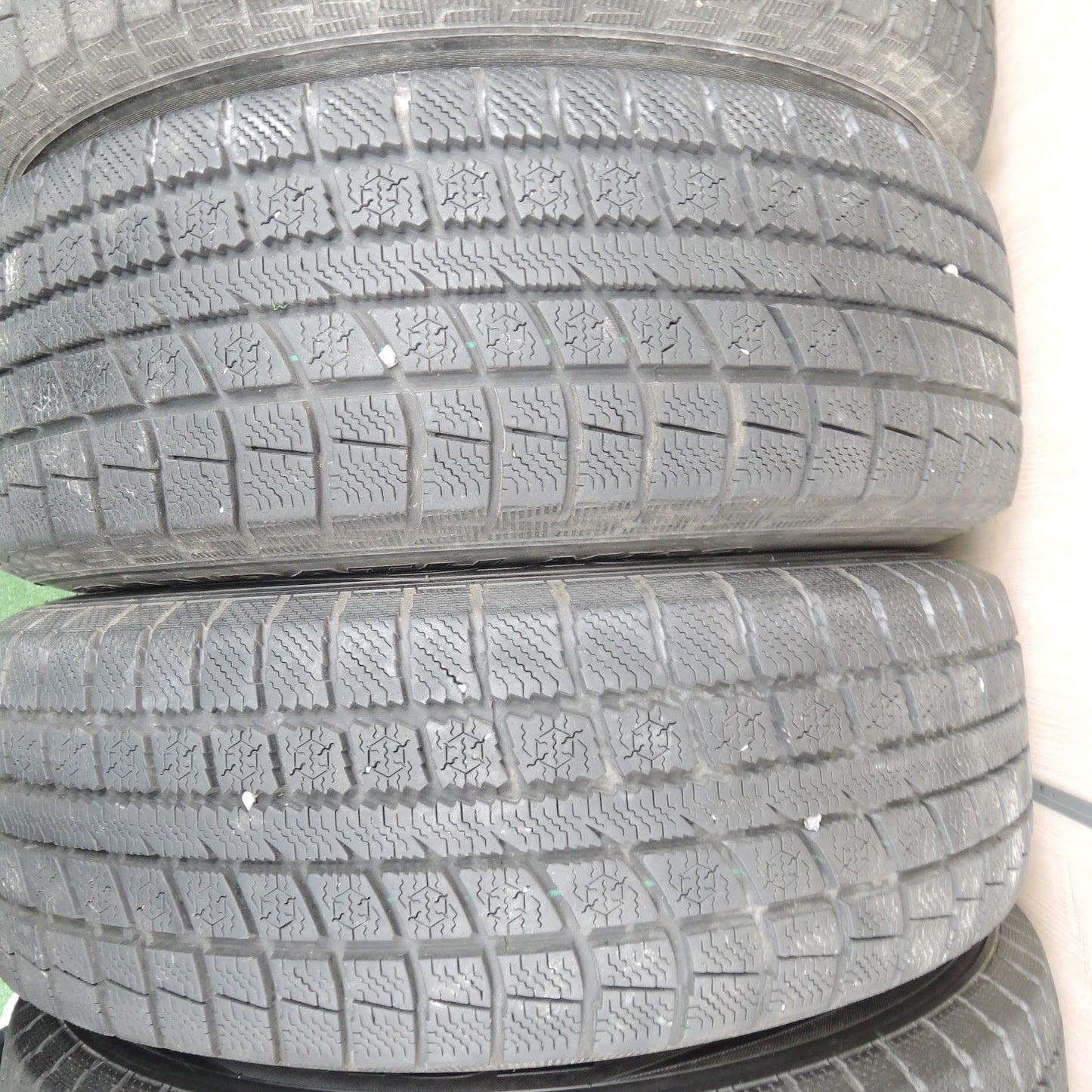 [送料無料]バリ溝！9.5分★トヨタ KOSEI 光生 205/65R16 スタッドレス トーヨー ウインタートランパス MK3 16インチ 114.3/4H 5H マルチ★3110504TNノ