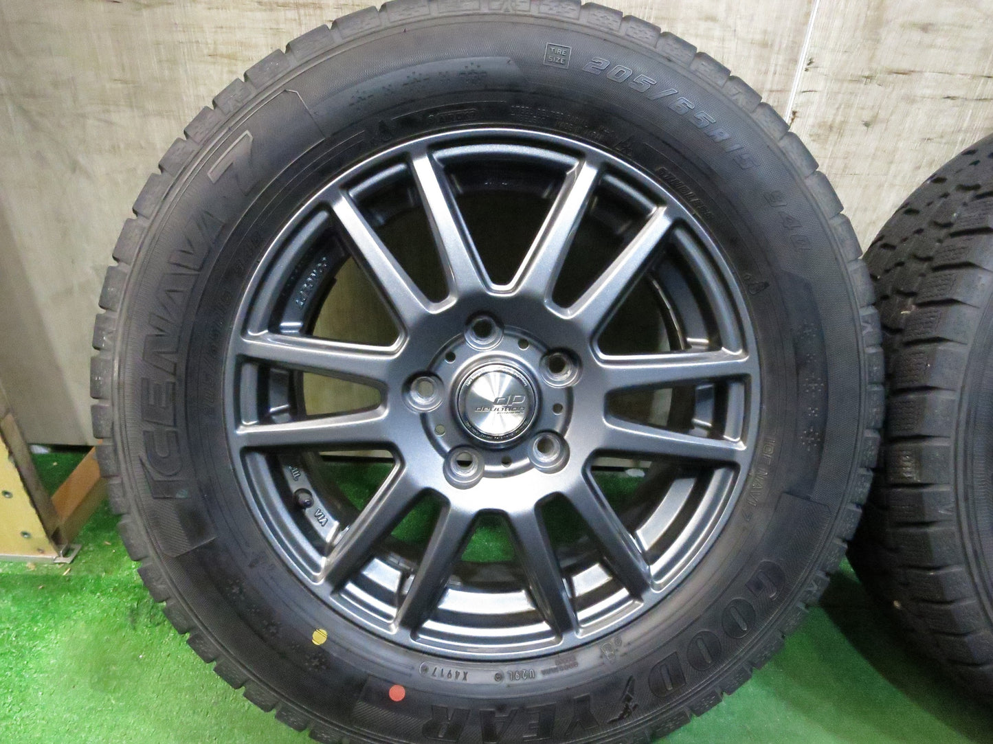 [送料無料]バリ溝！キレイ！9分★スタッドレス 205/65R15 dP devotion 共豊 グッドイヤー アイスナビ7 デボーション 15インチ PCD114.3/5H★3021510Hス