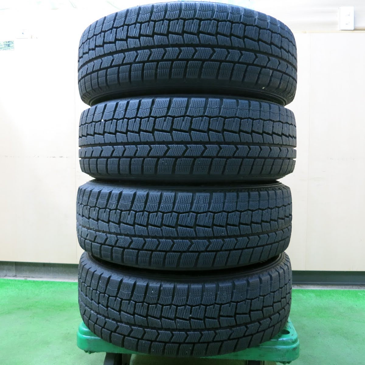 [送料無料]バリ溝！19年！キレイ！9.5分★スタッドレス 185/65R15 ダンロップ ウインターマックス WM02 G-SPEED Gスピード 15インチ PCD114.3/5H★3100909イス