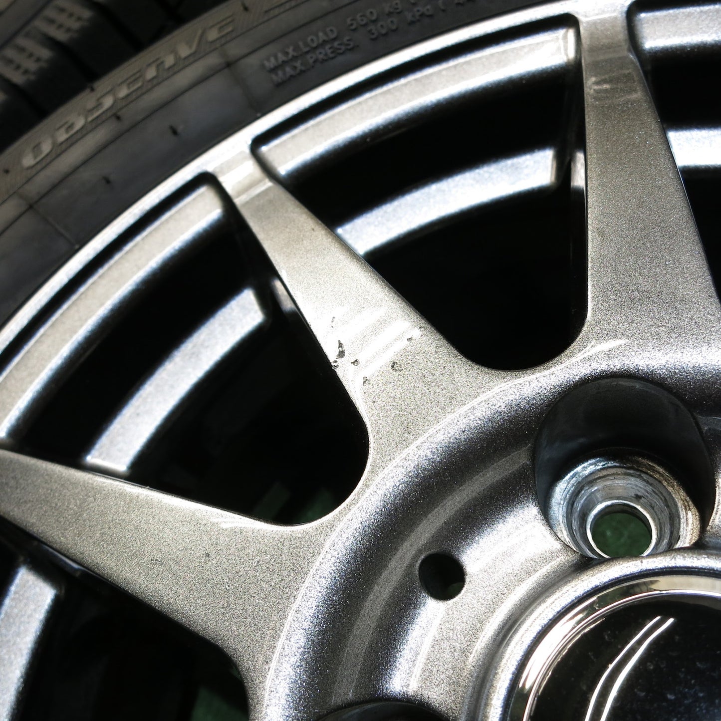 [送料無料]超バリ溝！22年！ほぼ10分★スタッドレス 185/65R15 トーヨー オブザーブ ガリット GIZ Ti WHEELS 15インチ PCD100/4H★3041705Hス