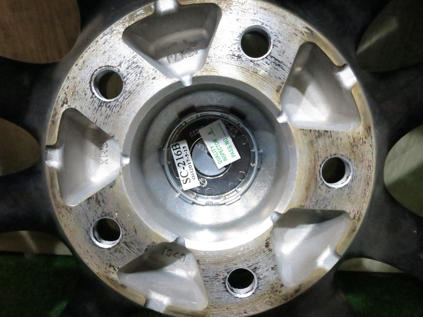 [送料無料]バリ溝！キレイ！9.5分★スタッドレス 225/65R17 トーヨー ウインター トランパス TX SIBILLA NEXT C5 シビラ 17インチ PCD114.3/5H★3022102Hス