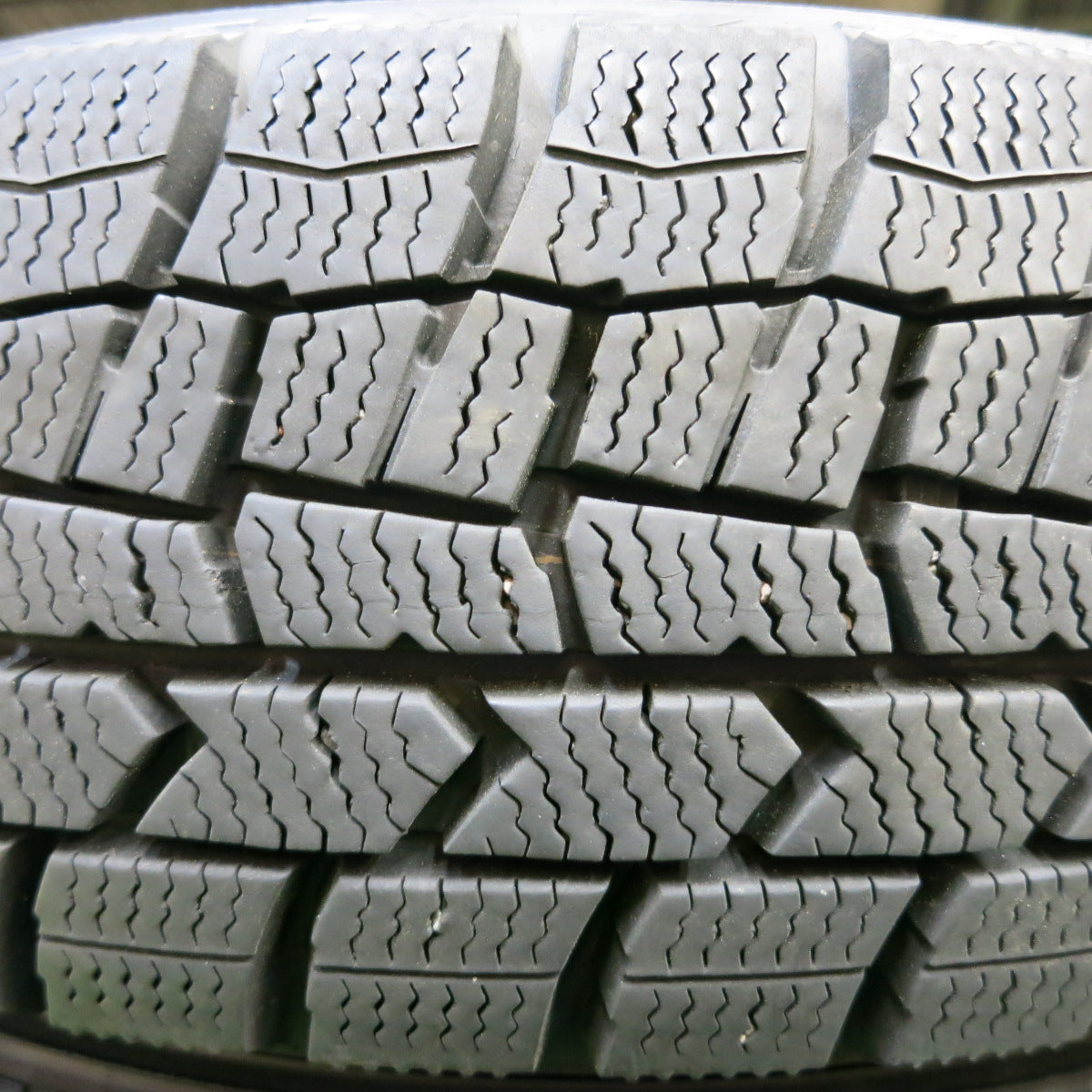 *送料無料*バリ溝！22年！キレイ！9.5分★スタッドレス 155/65R14 ダンロップ ウインターマックス WM02 DILETTO ディレット 14インチ PCD100/4H★4011702イス