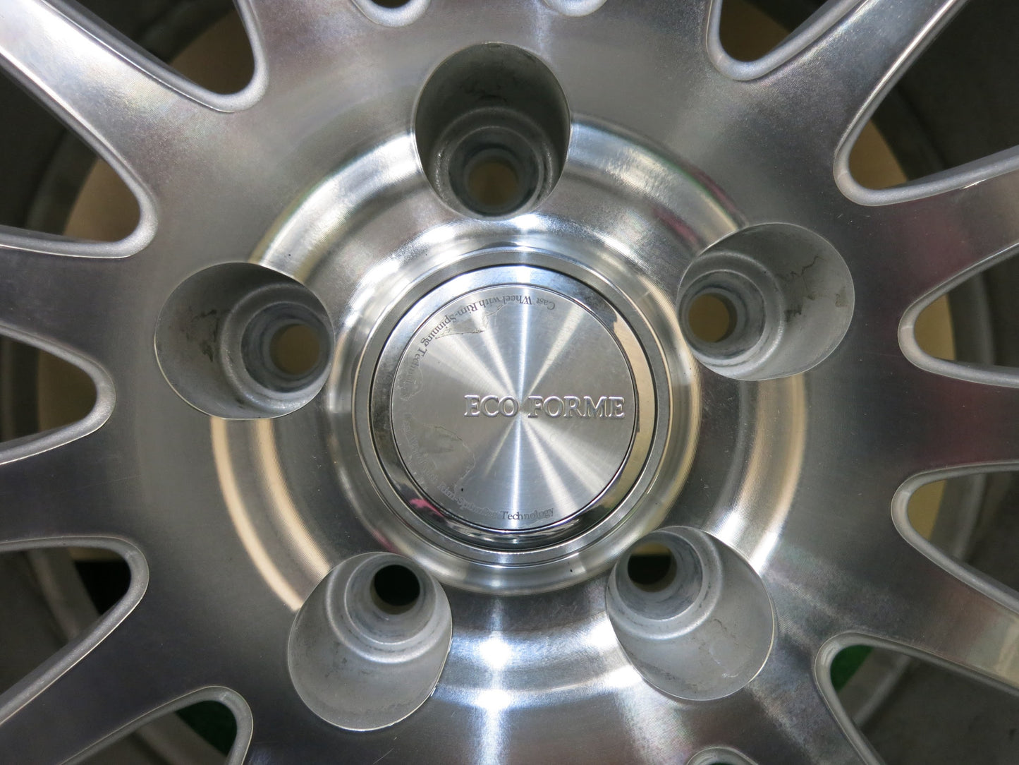 [送料無料]センサー付！バリ溝！19年！綺麗！ほぼ10分★スタッドレス 215/60R17 ブリヂストン ブリザック VRX2 ECO FORME エコフォルム PCD114.3/5H★2122001ヒス