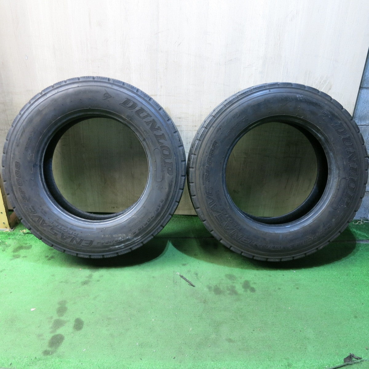 *送料無料* 2本価格★トラック タイヤ 245/70R19.5 136/134J ダンロップ エナセーブ SP688 デクテス ミックス 19.5インチ★4020202クスタ