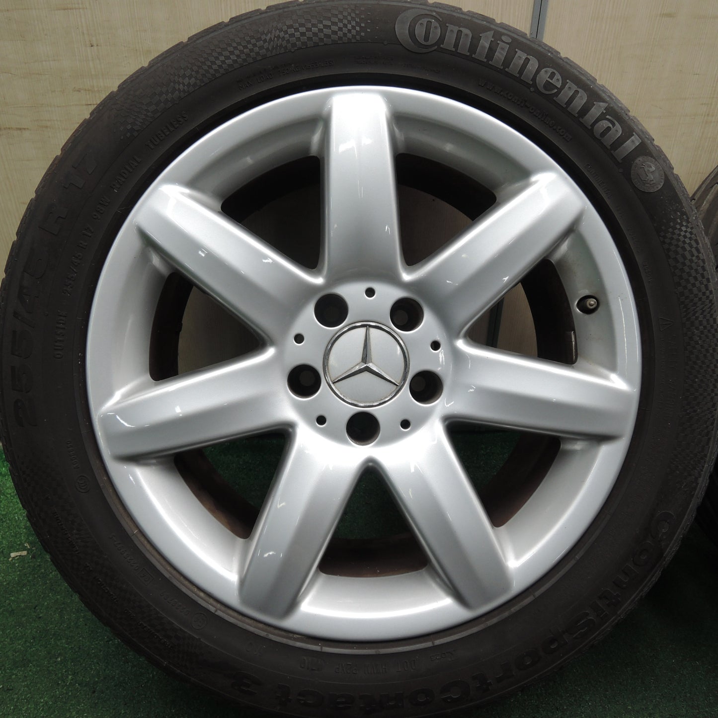 *送料無料* キレイ★ベンツ SLクラス R230 純正 255/45R17 コンチネンタル コンチスポーツ コンタクト3 17インチ PCD112/5H★4021704HAノ