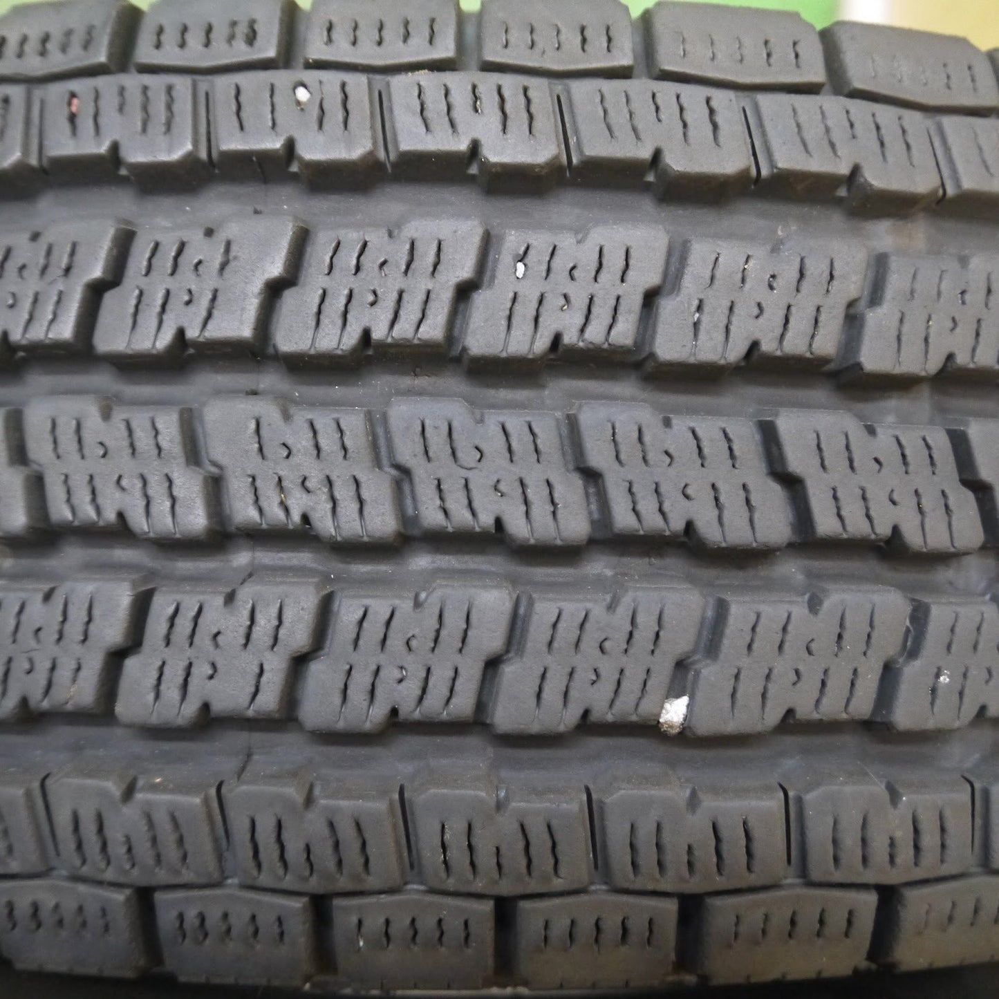 [送料無料]バリ溝！キレイ！9.5分★スタッドレス 165/80R13 90/88N ヨコハマ アイスガード iG91 スチール PCD114.3/4H★3111707Hス