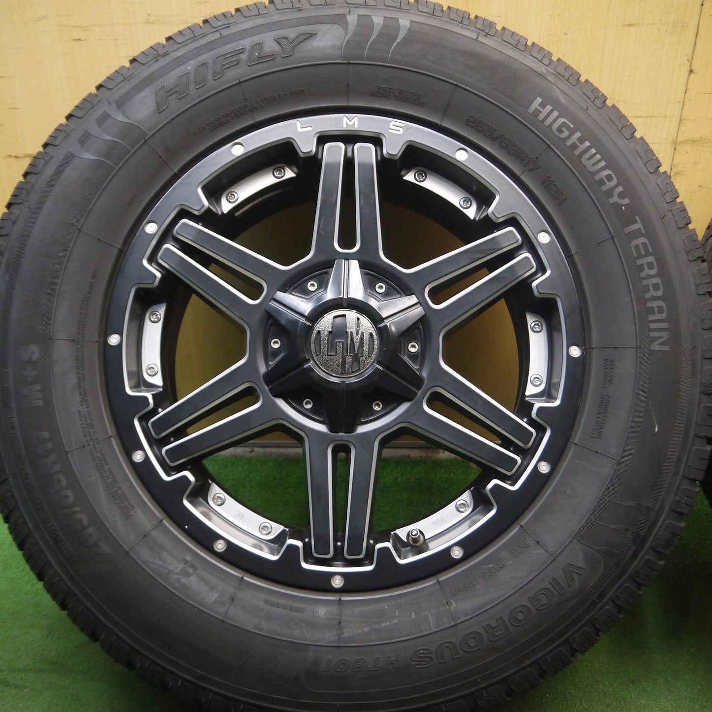 [送料無料]バリ溝！21年！キレイ！9.5分★LEHRMEISTER LMS 265/65R17 ハイフライ VIGOROUS HT601 レアマイスター 17インチ PCD139.7/6H★3100304Hノ