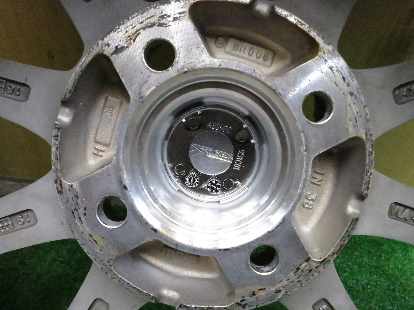 [送料無料]バリ溝！19年！キレイ！9.5分以上★スタッドレス 165/70R14 ダンロップ ウインターマックス WM01 JOKER ジョーカー 14インチ PCD100/4H★3011602Hス