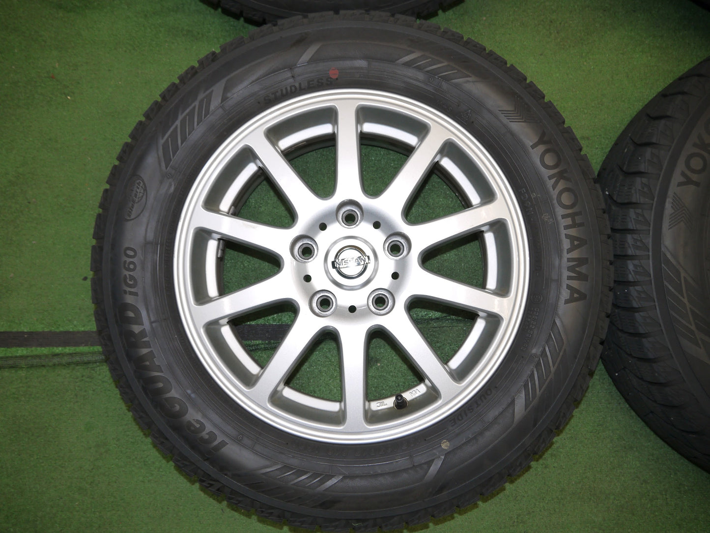 [送料無料]4本価格！18年★日産 セレナ 純正 195/65R15 スタッドレス ヨコハマ アイスガード iG60 15インチ PCD114.3/5H★2041608クス