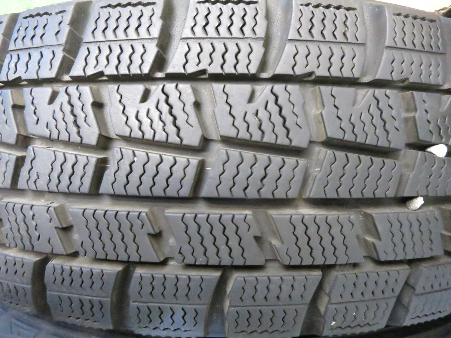 [送料無料]バリ溝！キレイ！9分★スタッドレス 155/65R13 ダンロップ ウインターマックス WM01 FEID 13インチ PCD100/4H★3011804Hス