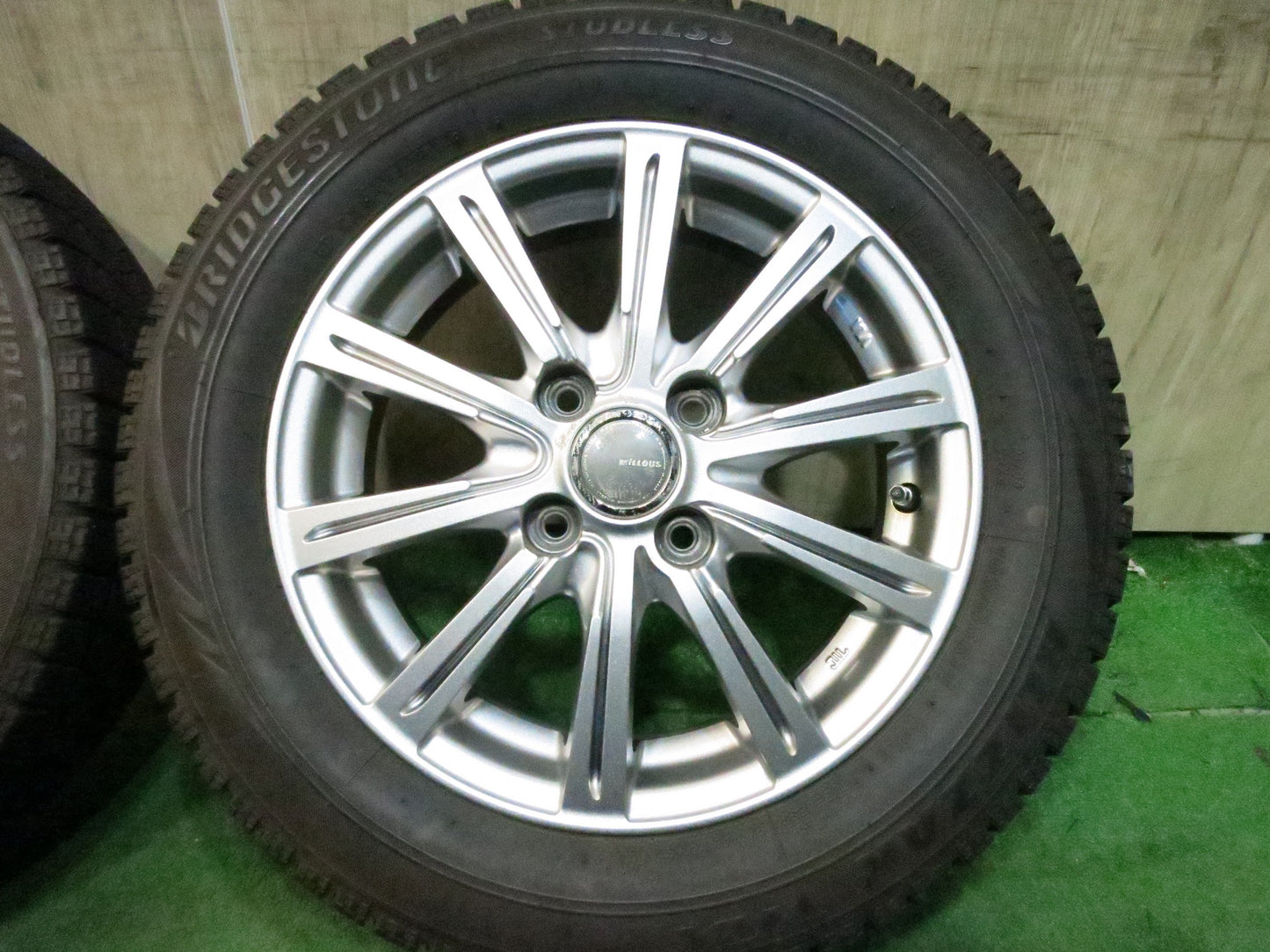 [送料無料]キレイ★スタッドレス 165/65R14 ブリヂストン ブリザック VRX MiLLOUS ミルアス 14インチ PCD100/4H★3022802Hス