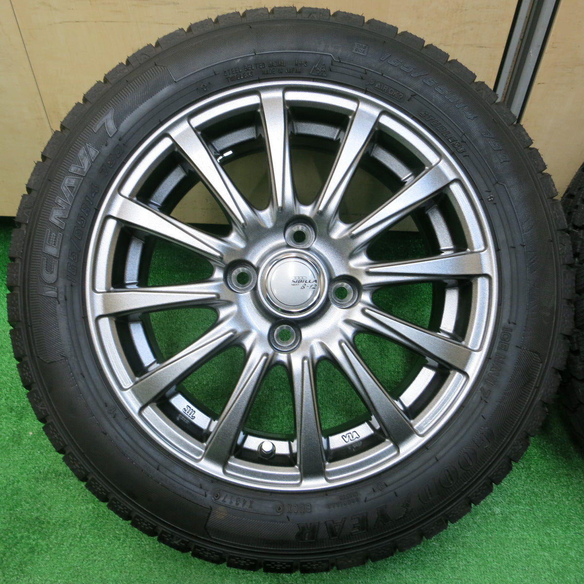 *送料無料*超バリ溝！キレイ！ほぼ10分★スタッドレス 165/65R14 グッドイヤー アイスナビ7 SIBILLA NEXT β-12 シビラ 14インチ PCD100/4H★3112505イス