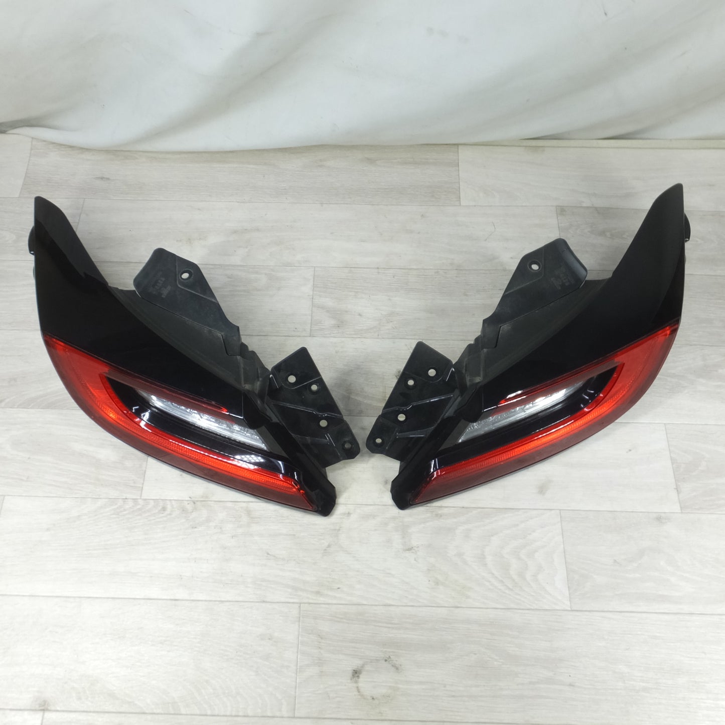 [送料無料] ◆トヨタ GR86 ZN8 スバル BRZ ZD8 純正 テールランプ テールライト 左右セット ICHIKOH D258◆