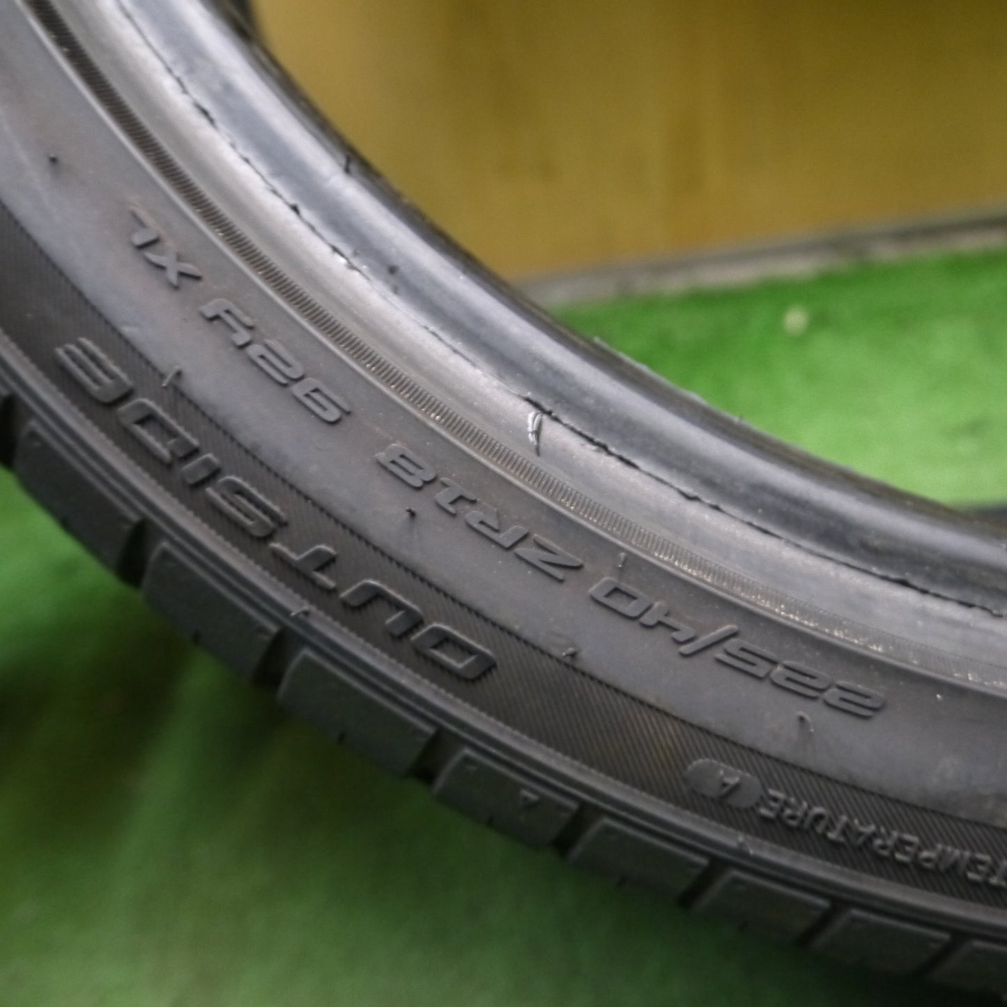 *送料無料*バリ溝！23年！9.5分★225/40R18 モモ TOPRUN M300 AS SPORT タイヤ 18インチ★3121504Hノタ