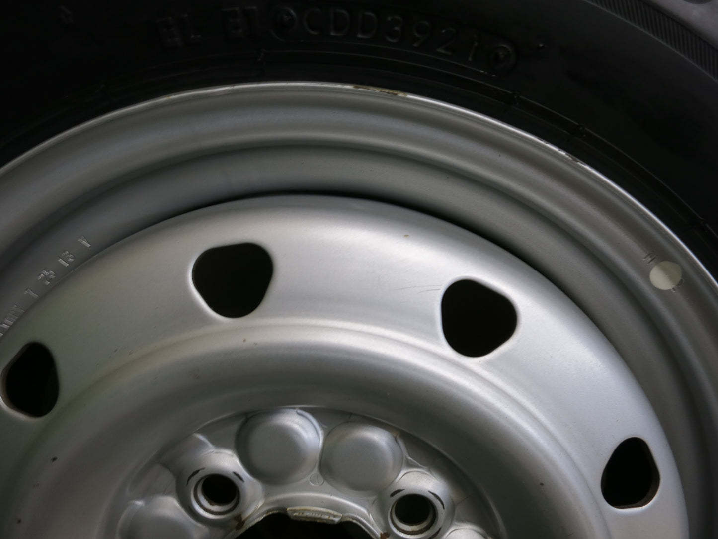 [送料無料]バリ溝！21年！9.5分★スタッドレス 145/80R13 ブリヂストン ブリザック VRX2 スチール ホイール 13インチ PCD100/4H★2121705ヒス