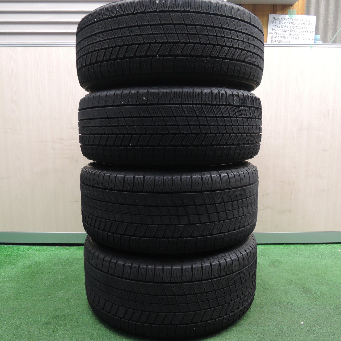 *送料無料*センサー付！バリ溝！21年！9分★レクサス IS Fスポーツ 純正 235/40R19 265/35R19 スタッドレス ブリヂストン ブリザック VRX3 PCD114.3/5H★3111804HAス