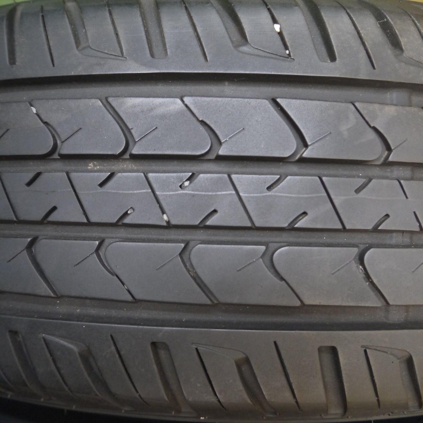 *送料無料*バリ溝！キレイ！9.5分★マツダ 純正 225/60R18 グッドイヤー EfficientGrip SUV hybrid HP01 18インチ PCD114.3/5H★3121914Hノ