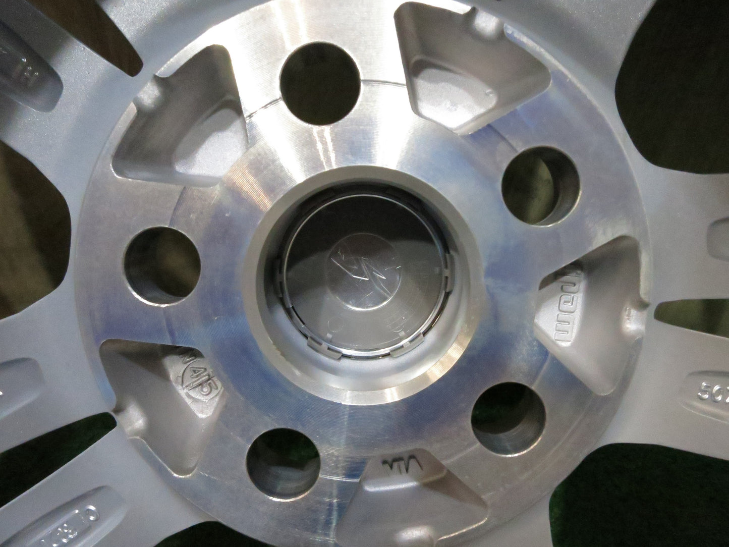 [送料無料]未使用！19年★リウス 等 195/65R15 スタッドレス トーヨー オブザーブ ガリット GIZ JOKER weds ジョーカー 15インチ PCD100/5H★2122802Hス