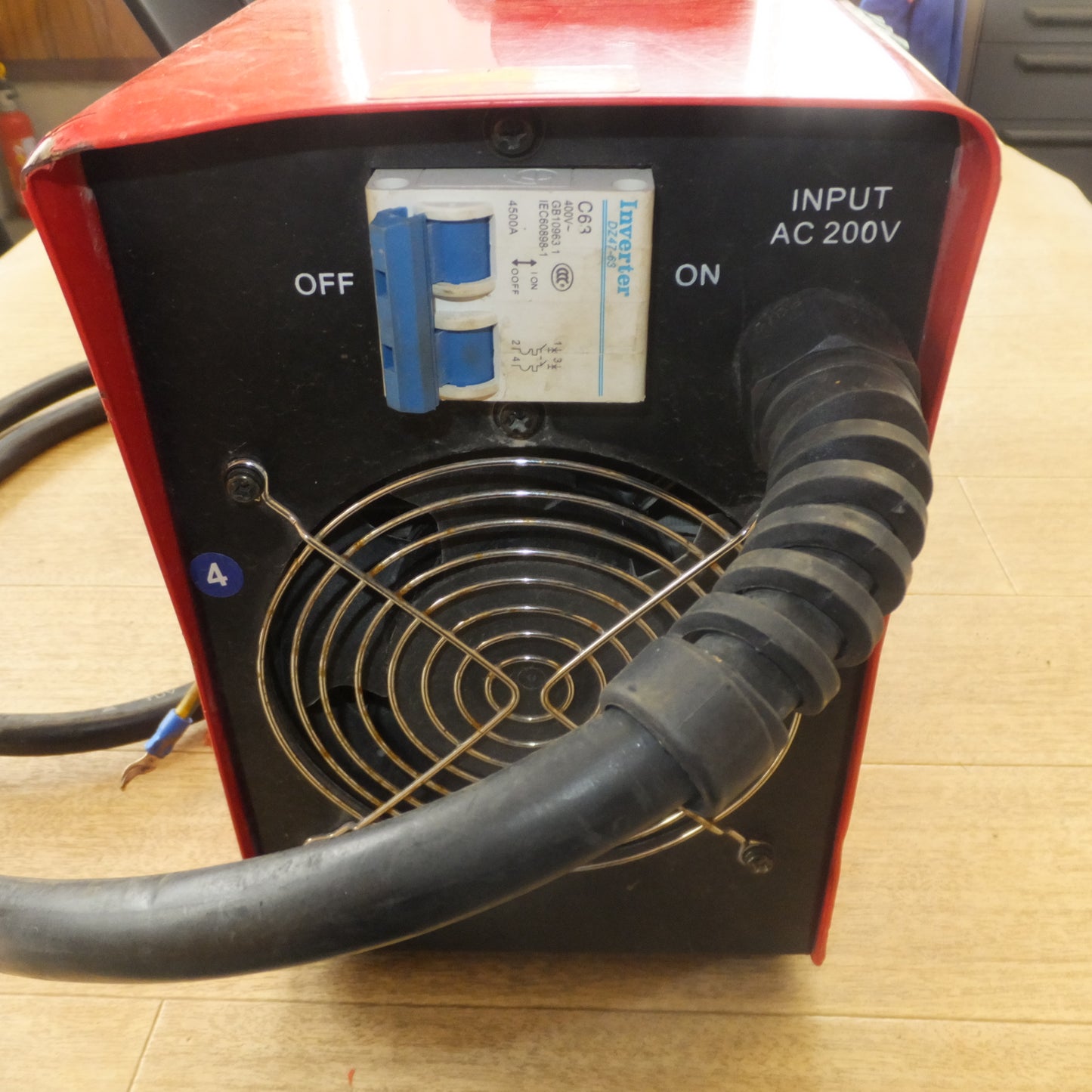 [送料無料]★日動工業 NICHIDO デジタルインバーター直流溶接機 BMウェルダー230 BM2-230DA　単相200V 50/60Hz★