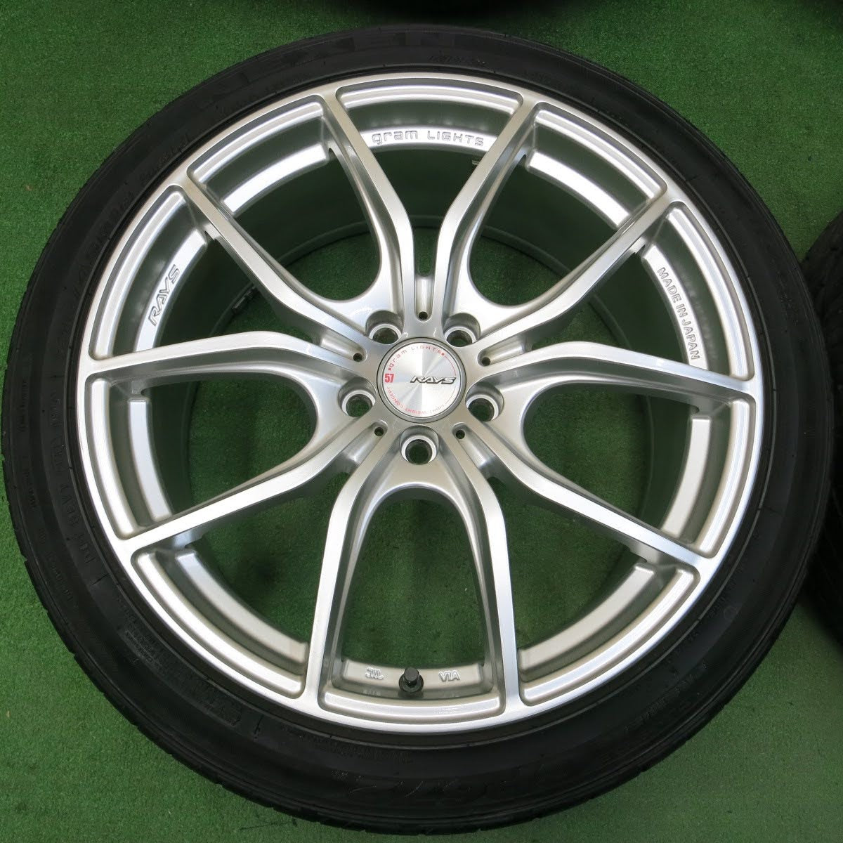 [送料無料]キレイ★RAYS 57FXX gram LIGHTS 215/45R18 ネクセン CP672 レイズ グラムライツ 18インチ PCD100/5H★3092103イノ