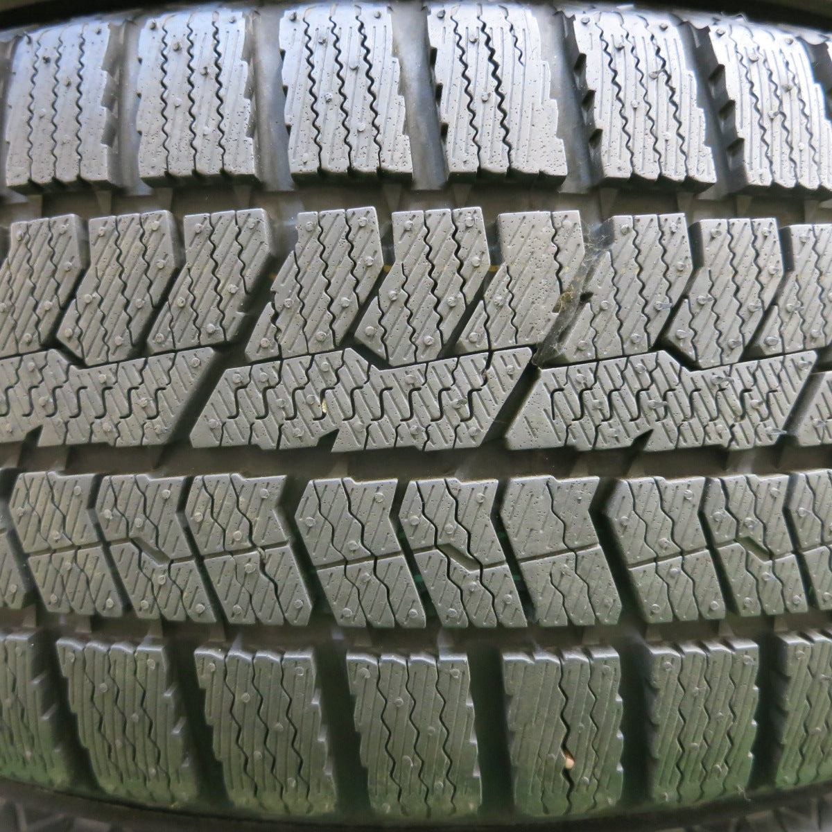 *送料無料*バリ溝！21年！ほぼ10分★スタッドレス 185/60R15 トーヨー オブザーブ GIZ2 スチール ホイール 15インチ PCD100/4H★3121303イス