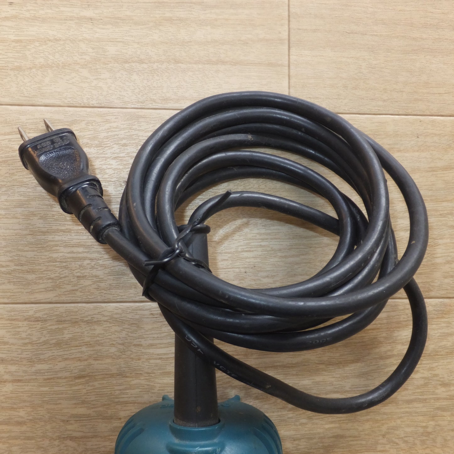 [送料無料] ★マキタ makita トリマ 3707FC　100V 5.3A 50-60Hz 500W 26000min-1★