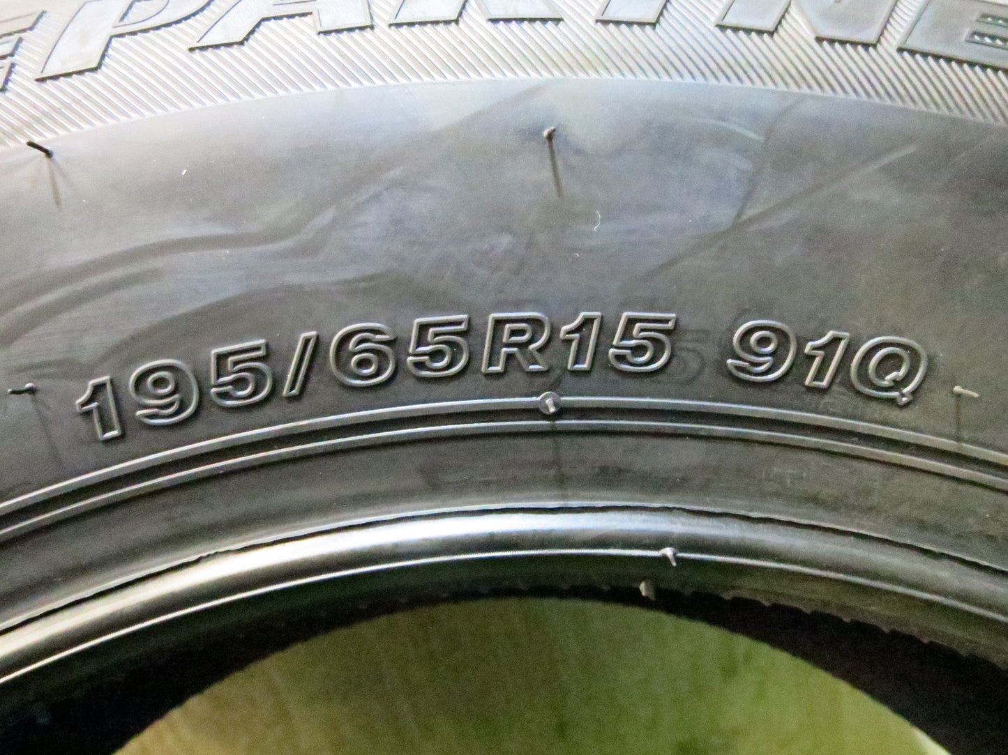 [送料無料]未使用！22年★スタッドレス 195/65R15 ブリヂストン アイスパートナー2 タイヤ 15インチ プリウス セレナ ノア ヴォクシー 等★3031002Hスタ