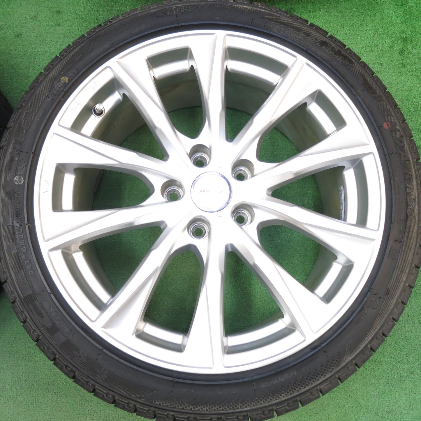 [送料無料]バリ溝！キレイ！8.5分★スタッドレス 225/45R18 ケンダ KR36 アイステック ネオ JOKER weds ジョーカー 18インチ PCD114.3/5H★3031509ヒス