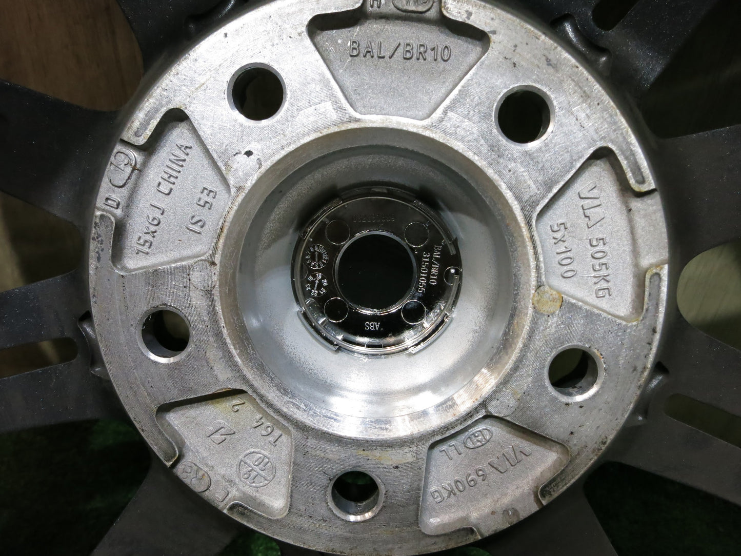 [送料無料]バリ溝！20年！キレイ！9分★スタッドレス 195/65R15 ブリヂストン ブリザック VRX BALMINUM バルミナ 15インチ PCD114.3/5H★2112802Hス