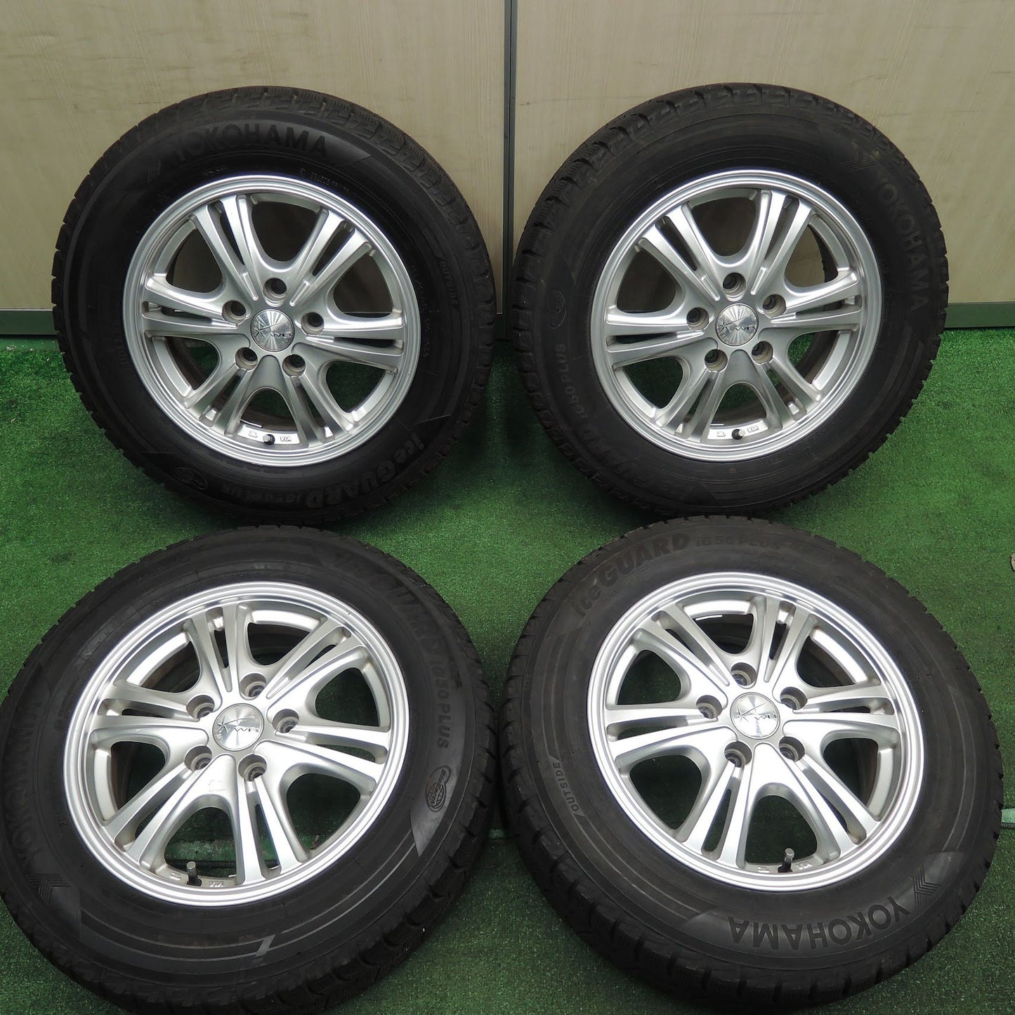 [送料無料] バリ溝！キレイ！9.5分★スタッドレス 195/65R15 ヨコハマ アイスガード iG50 プラス WB 社外 アルミ PCD114.3/5H★3120105TNス