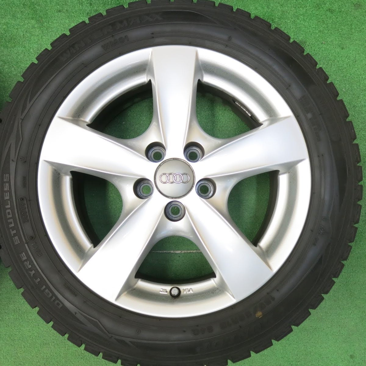 [送料無料]4本価格！19年★ワーゲン アウディ 等 185/60R15 スタッドレス AGA ダンロップ ウインターマックス WM01 15インチ PCD100/5H★3061701ヒス