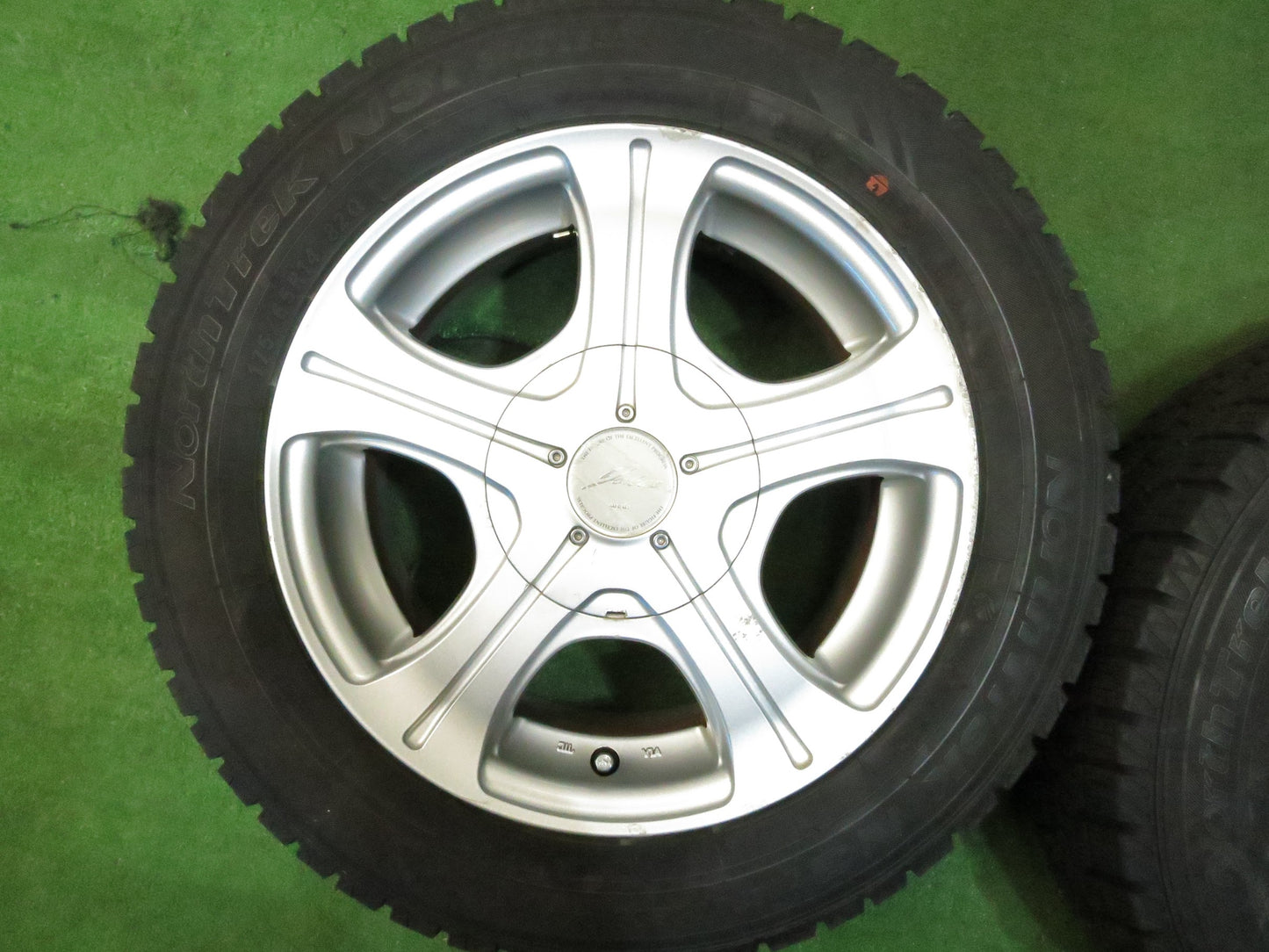 [送料無料]バリ溝！18年！ほぼ10分★スタッドレス 175/65R14 オートバックス ノーストレックN3i JOKER ジョーカー 14インチ PCD100 114.3/4H マルチ★2122604Hス