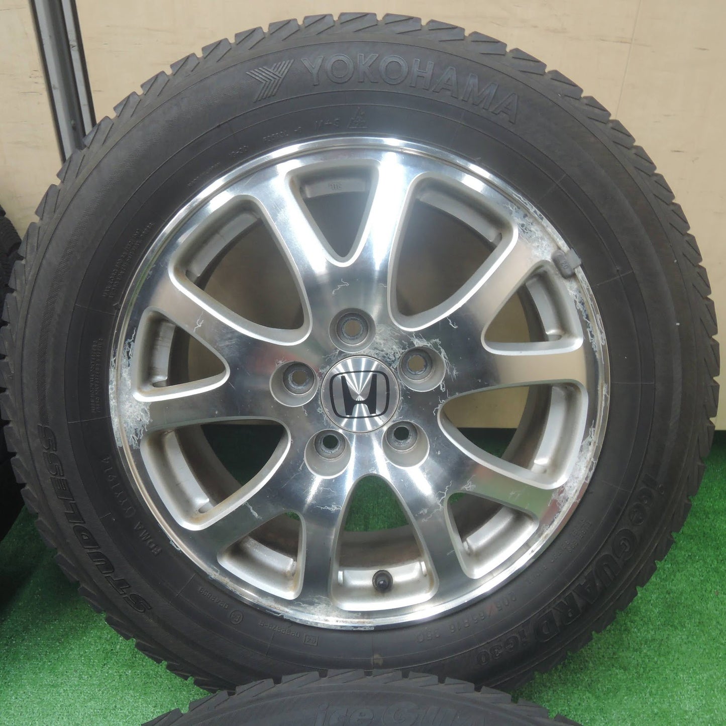 [送料無料] バリ溝！9分★ホンダ オデッセイ 純正 205/65R16 スタッドレス ヨコハマ アイスガード iG30 16インチ PCD114.3/5H★3112811SYス