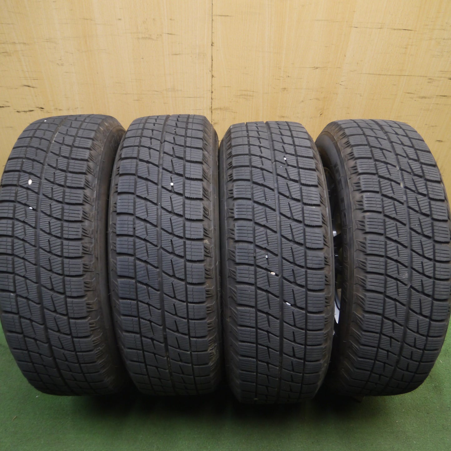 *送料無料*バリ溝！22年！キレイ！9.5分★スタッドレス 195/65R15 アイスエスポルテ INVERNO インヴェルノ 15インチ PCD114.3/5H★4012204Hス