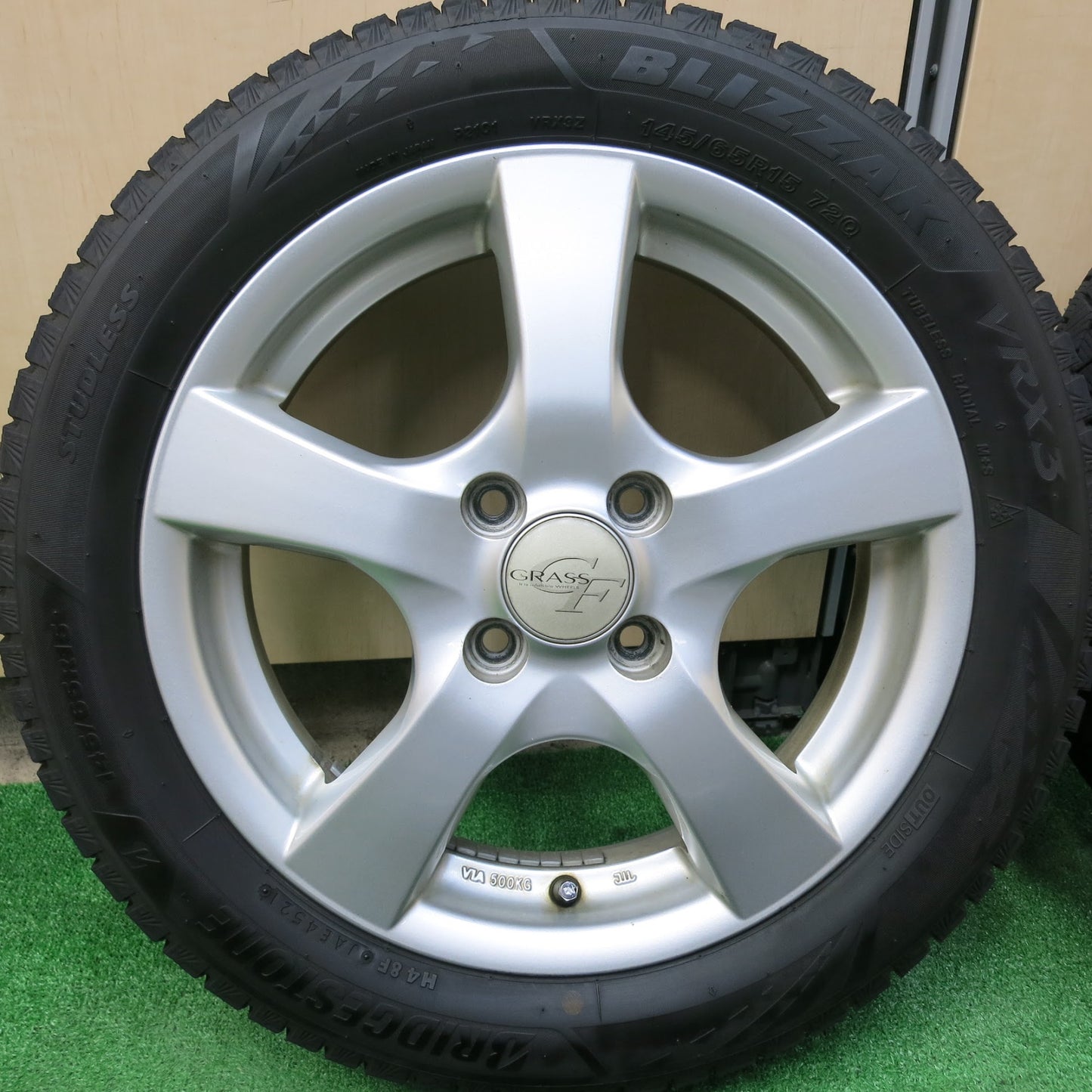 [送料無料]バリ溝！21年！9.5分★三菱 アイ 145/65R15 175/55R15 スタッドレス ブリヂストン ブリザック VRX3 GRASS GF グラス 15インチ PCD100/4H★3042501ヒス