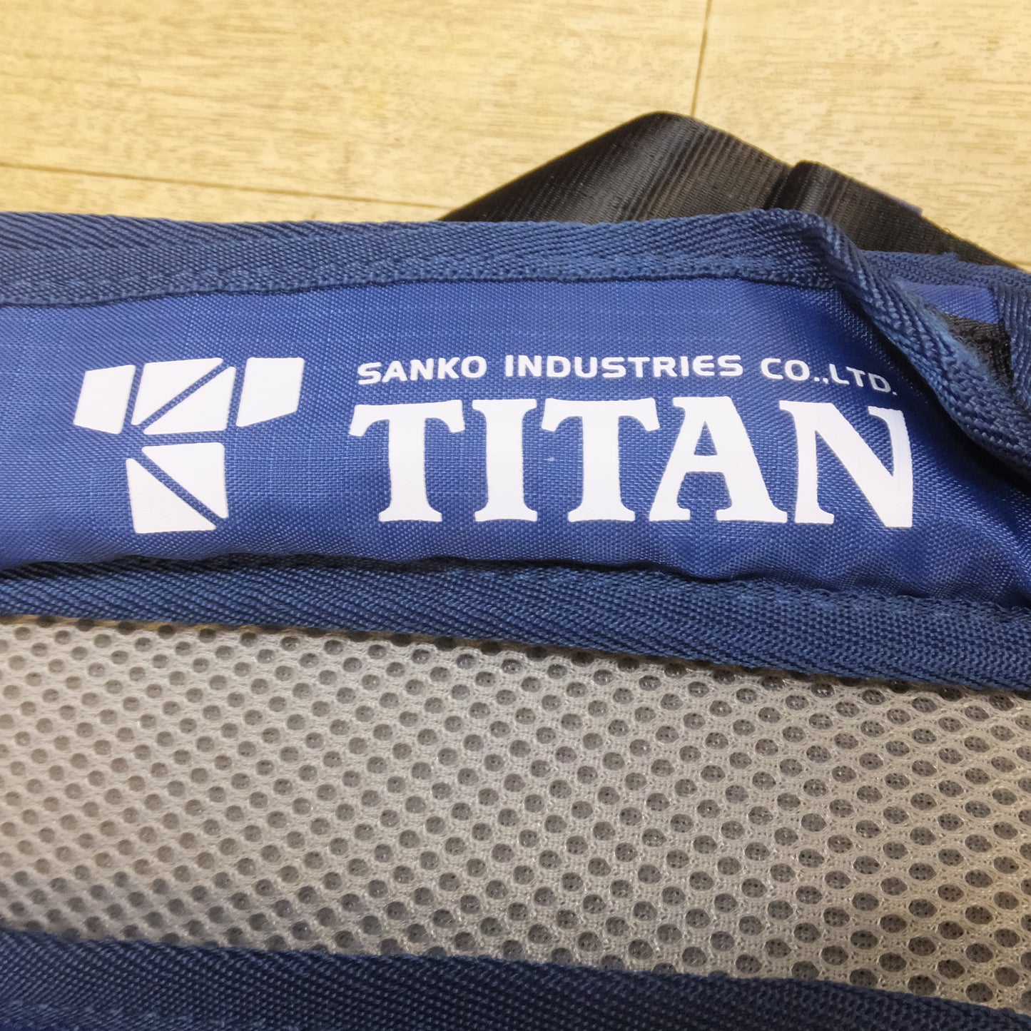 [送料無料]未使用★サンコー TITAN PANGAEA フルハーネス HORIZON-WMLTD-BLMB型 Size M　使用可能な質量 100kg以下★