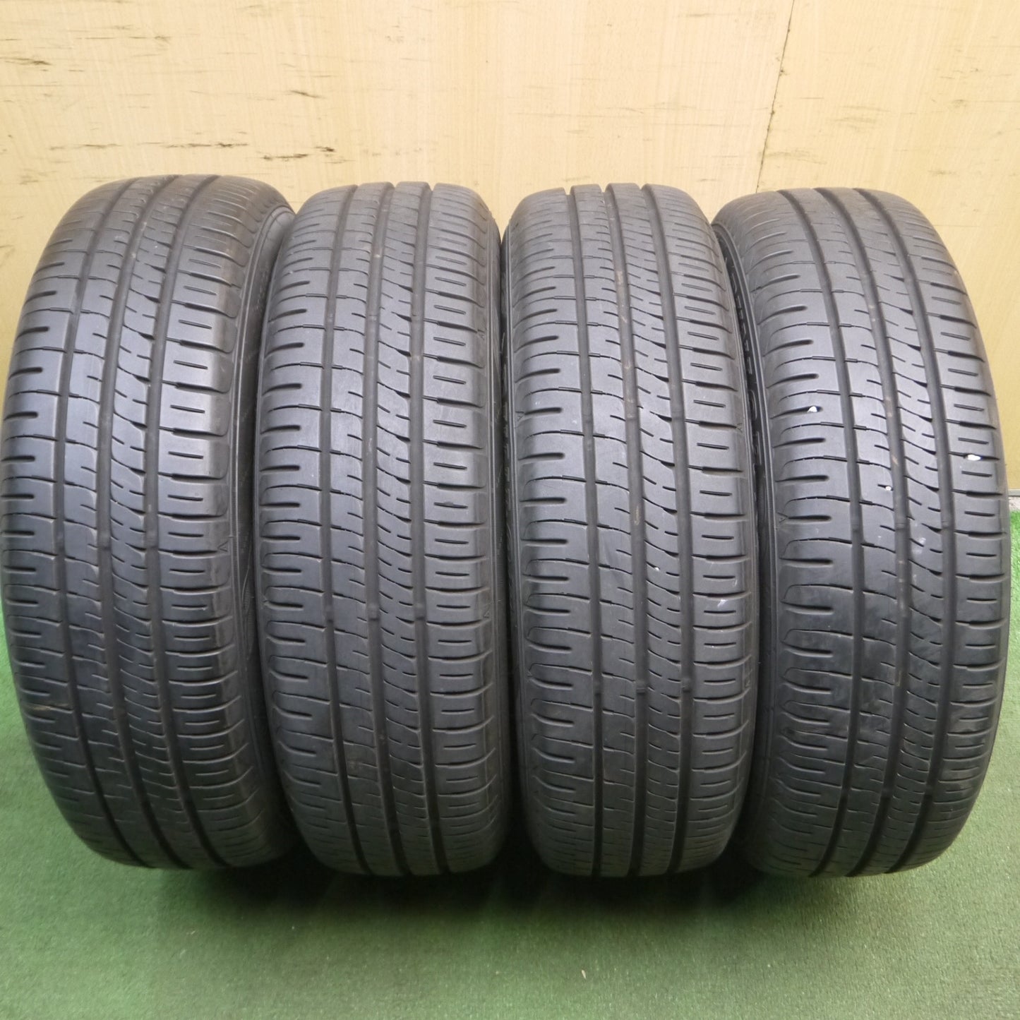 *送料無料* バリ溝！22年！キレイ！9.5分★マツダ DJ系 デミオ 純正 185/60R16 ダンロップ エナセーブ EC204 16インチ PCD100/4H★4022803KKノ