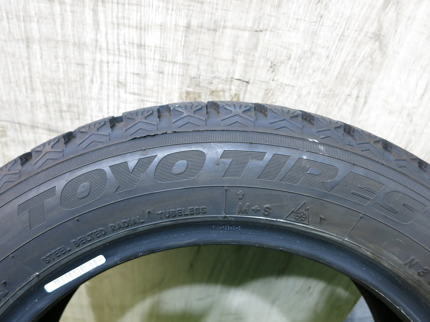[送料無料]バリ溝！21年！ほぼ10分★スタッドレス 155/65R14 トーヨー オブザーブ GIZ2 タイヤ 14インチ スペーシア ワゴンR アルト ムーブ 等★2103103Hスタ